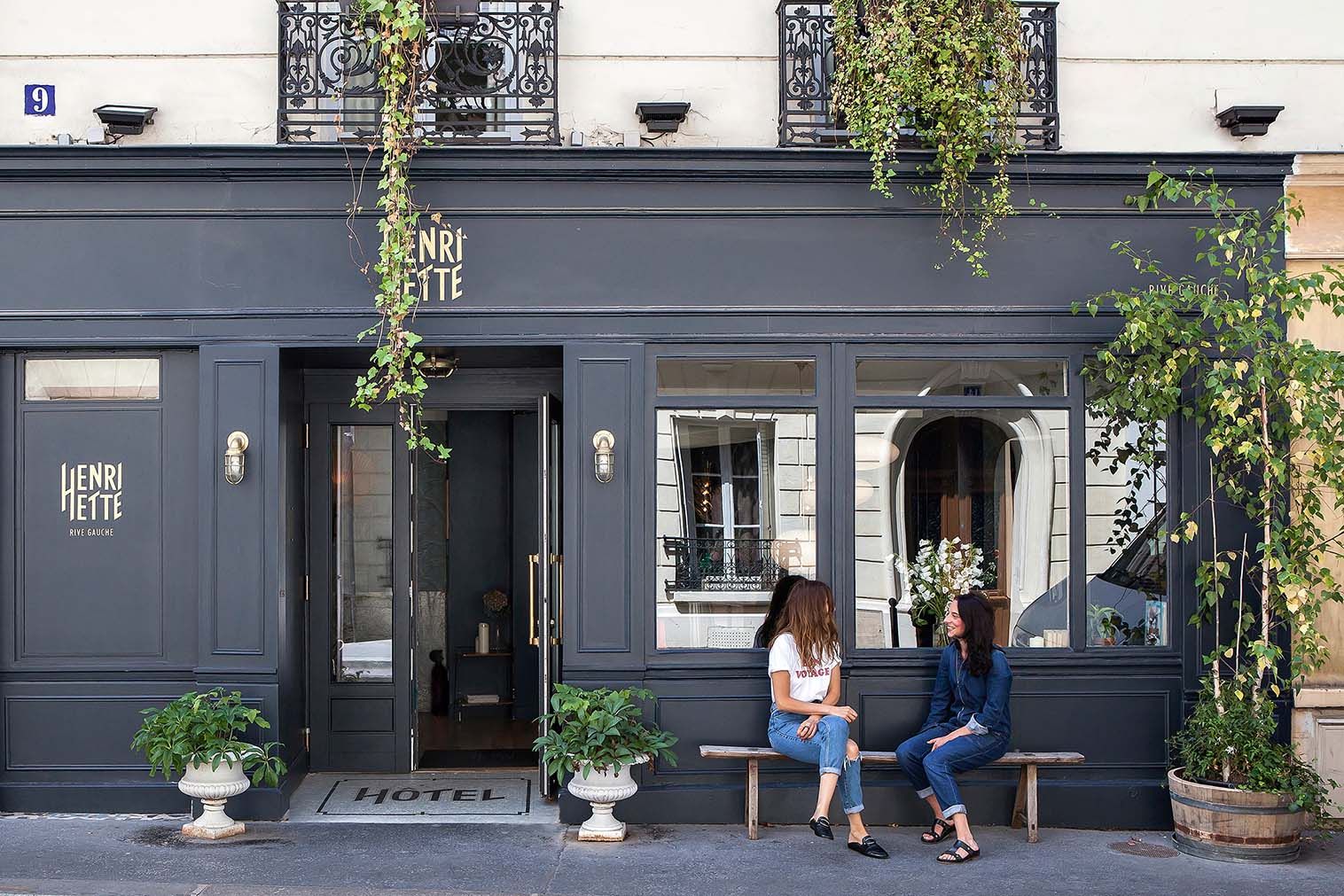 Book This Left Bank Beauty and You’ll Feel Like a Posh Parisian