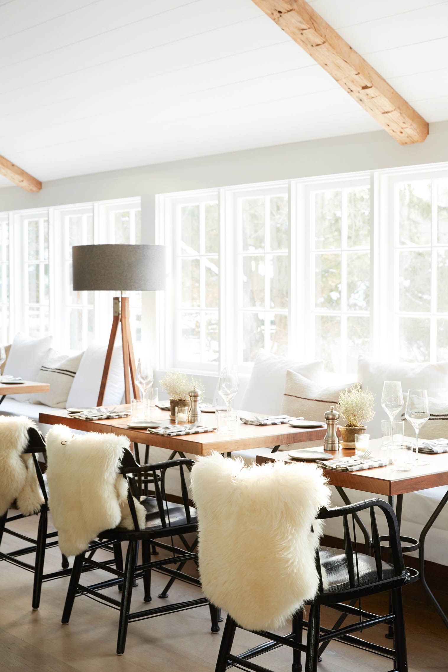 You Will Want to Make Dinner Reservations at This Boutique Inn ASAP