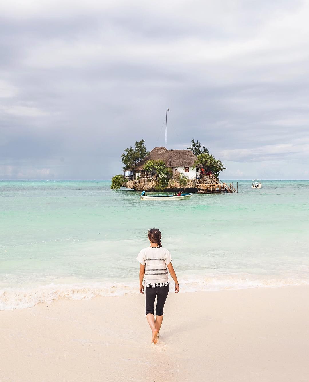 This Magical Restaurant Sits on a Rock in the Middle of the Ocean