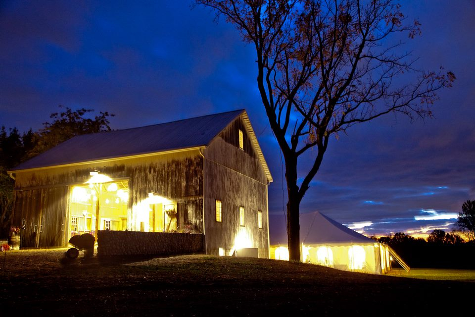Hidden Vineyard Wedding Barn : Berrien Springs, Michigan