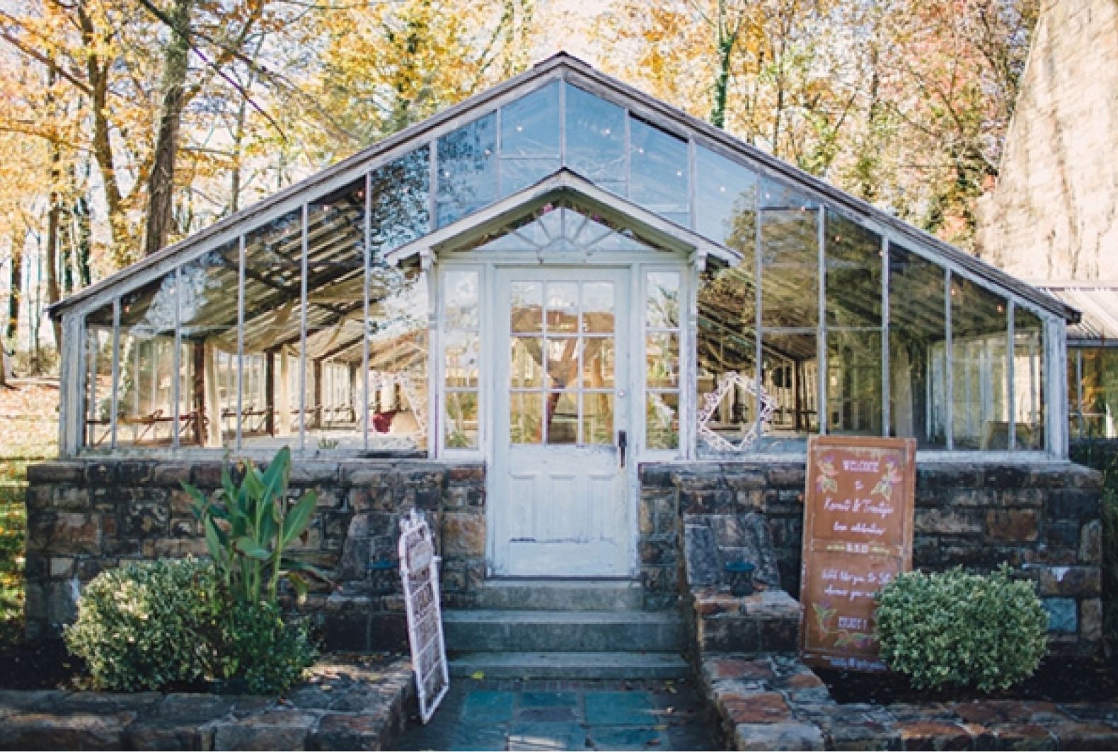 REPORTER ROUNDUP : Glorious Glasshouse/Greenhouse Venues in the USA