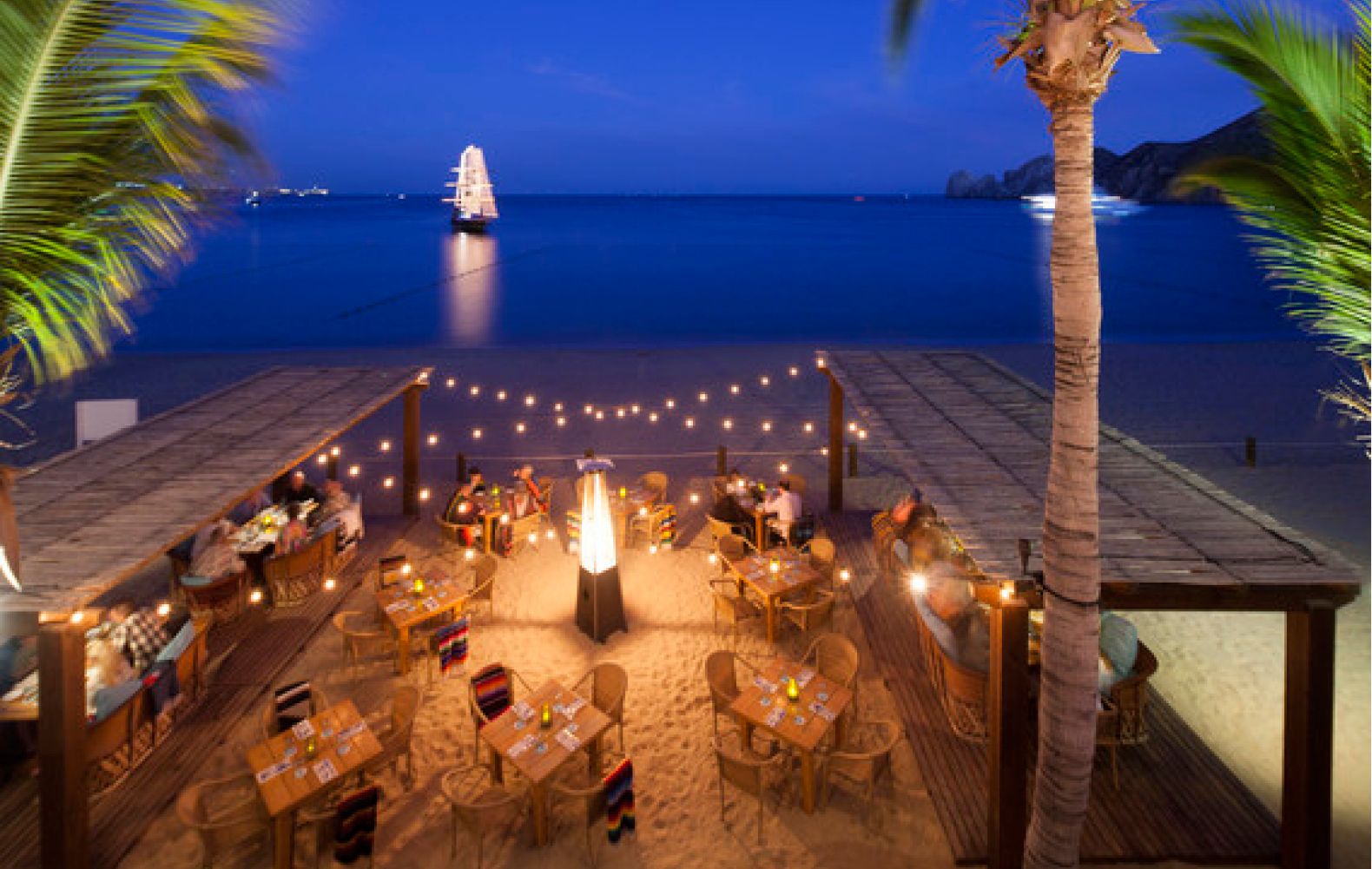 Style for Your Venue Setting Challenge : Colorful Fiesta