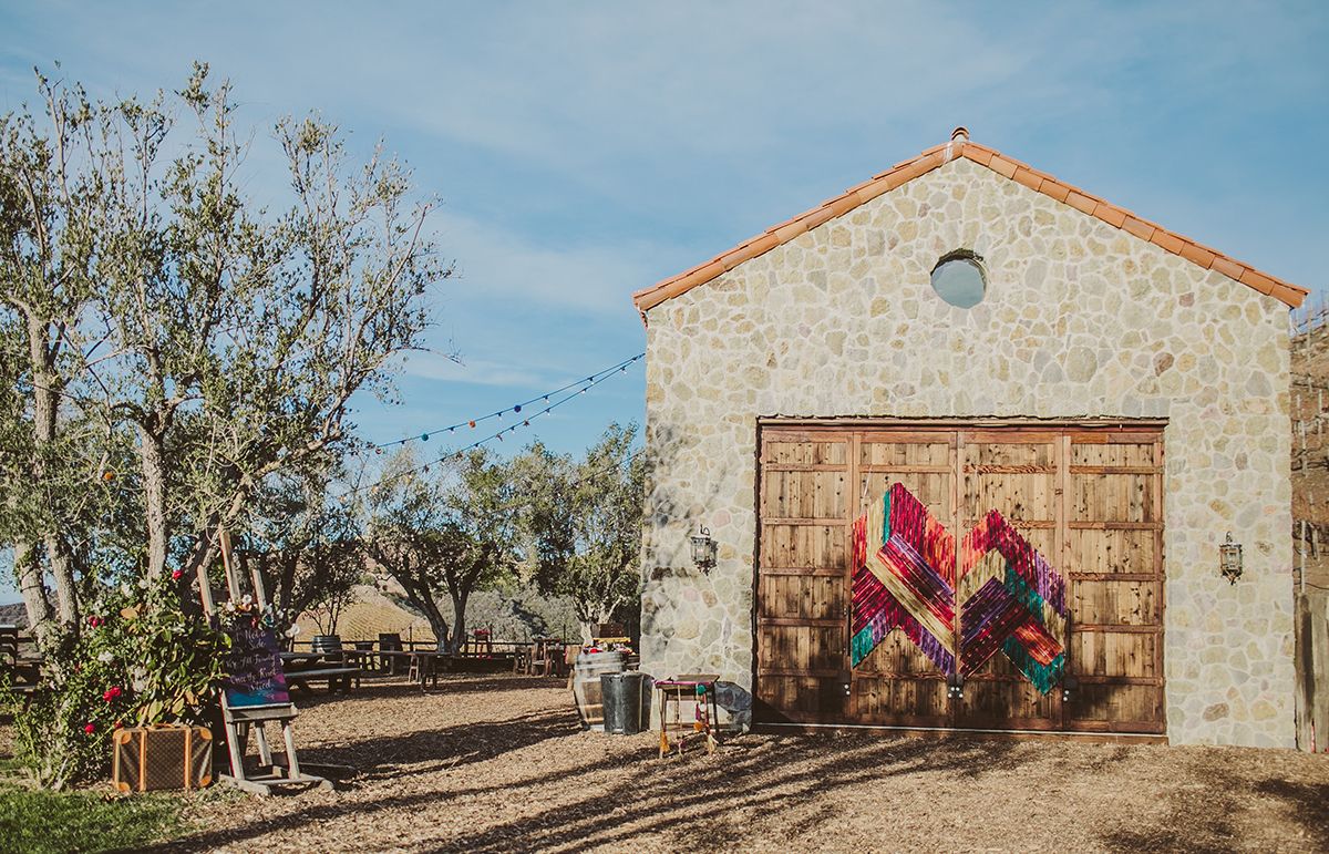 A Whimiscal Bohemian Wedding At Cielo Farms Venue In Malibu