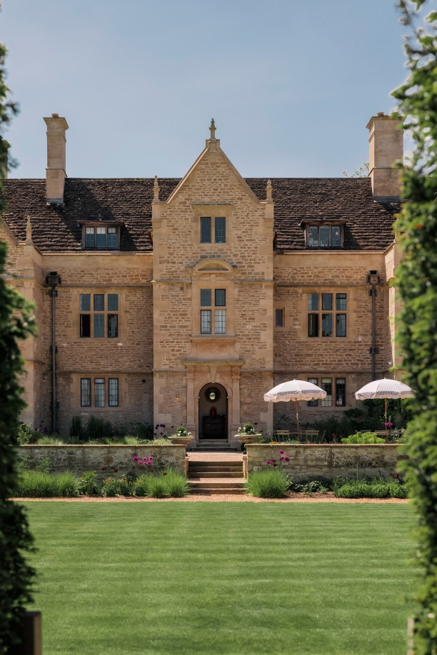 Candlelit Woodland Feasts, Poolside Parties and 10 Acres of Lawn Games: This Historic Manor in the English Countryside Was Made for Gatherings