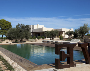 1-exteriorandpool Villa Sant Francesc