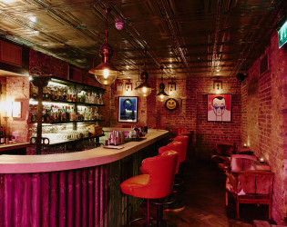 7 Artist Residence London