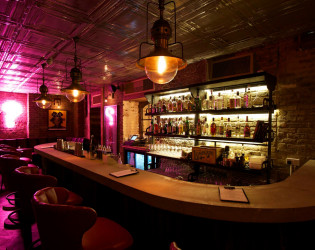9 Artist Residence London