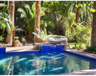 PoolSpa-Malibu-Serrah-Retreat-Tropical-Mansion Mariposa Malibu Estate