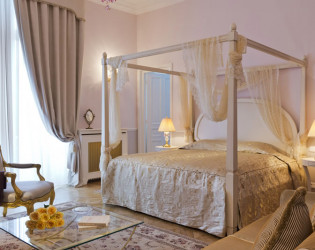 chateau_suite_bedroom Château Bouffémont