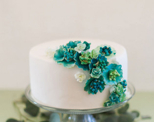edgewood-barn-styled-shoot-blue-watercolor-inspiration16 Barn at Edgewood