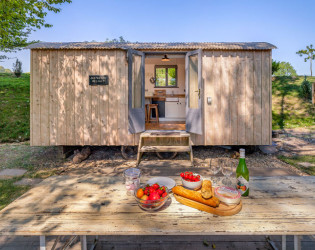 yurt-retreat-shepard-hut-1 The Yurt Retreat