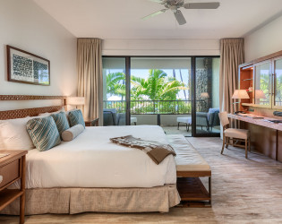 mkbh-beachfront-suite-01 Mauna Kea Beach Hotel
