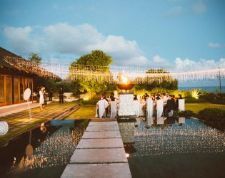 Bali-Tirtha-Uluwatu-wedding-Sarah-and-Jon-63 Tirtha Bridal