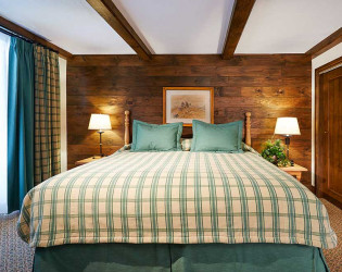 Gore-Creek-Bedroom Sonnenalp Hotel