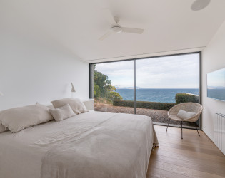 12-Spain-Costa-Brava-Seascape-Master-Bedroom Seascape
