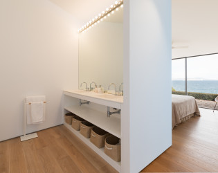 13-Spain-Costa-Brava-Seascape-Master-Bathroom Seascape