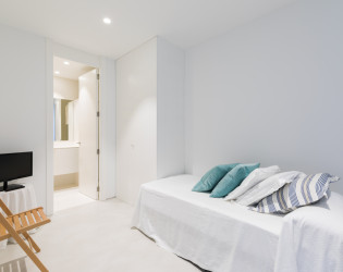 20-Spain-Costa-Brava-Seascape-Staff-Bedroom Seascape