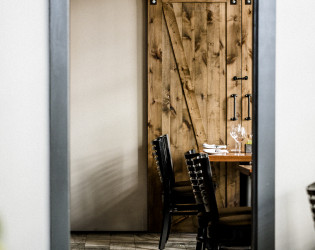 barndoor The Keystone