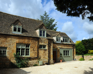 Cottage The Kings Hotel
