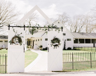9C04C7C1-8138-4773-A921-5F23FD65CE3B The RoseMary Barn