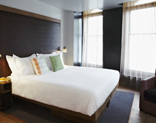 Hox_Holborn_Roomy_1 The Hoxton, Holborn