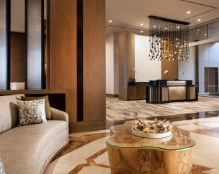 PhoenicianConciergeDesk The Phoenician, a Luxury Collection Resort, Scottsdale