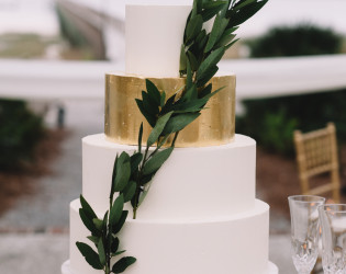 011_7038_AnnaAndWoody_WeddingFavOfJennings Lowndes Grove Plantation