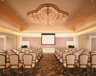 BeverlyHills-RodeoCenter-Classroom The Beverly Hills Hotel