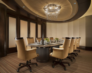 Boardroom1 The Beverly Hills Hotel
