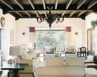 Frida-AvantStay-TheVenueReport-05 Frida by AvantStay