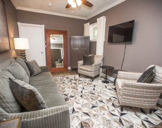 VR3 Stonehouse Villa