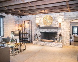 VenueR10 Stonehouse Villa