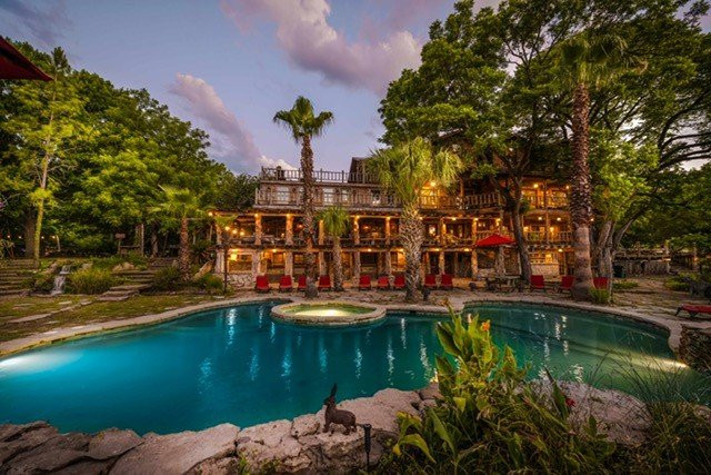 Moon River Ranch - Venue Report