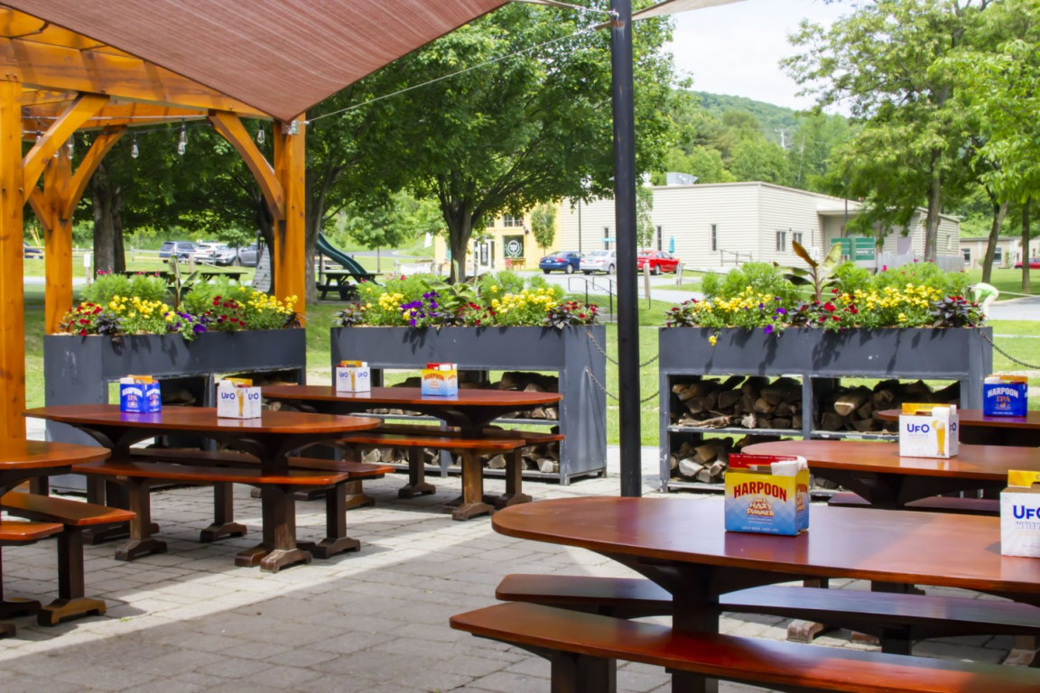 Harpoon Brewery Taproom and Beer Garden Windsor, Vermont, United