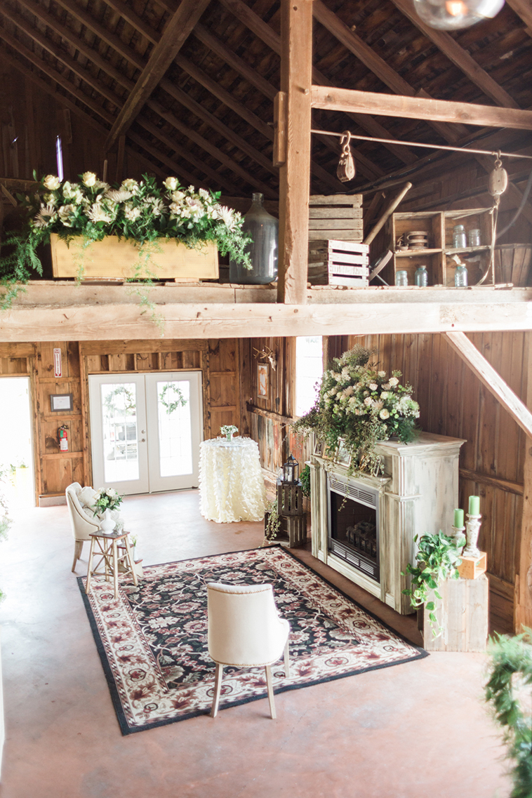 Barn Wedding at Hayloft on the Arch