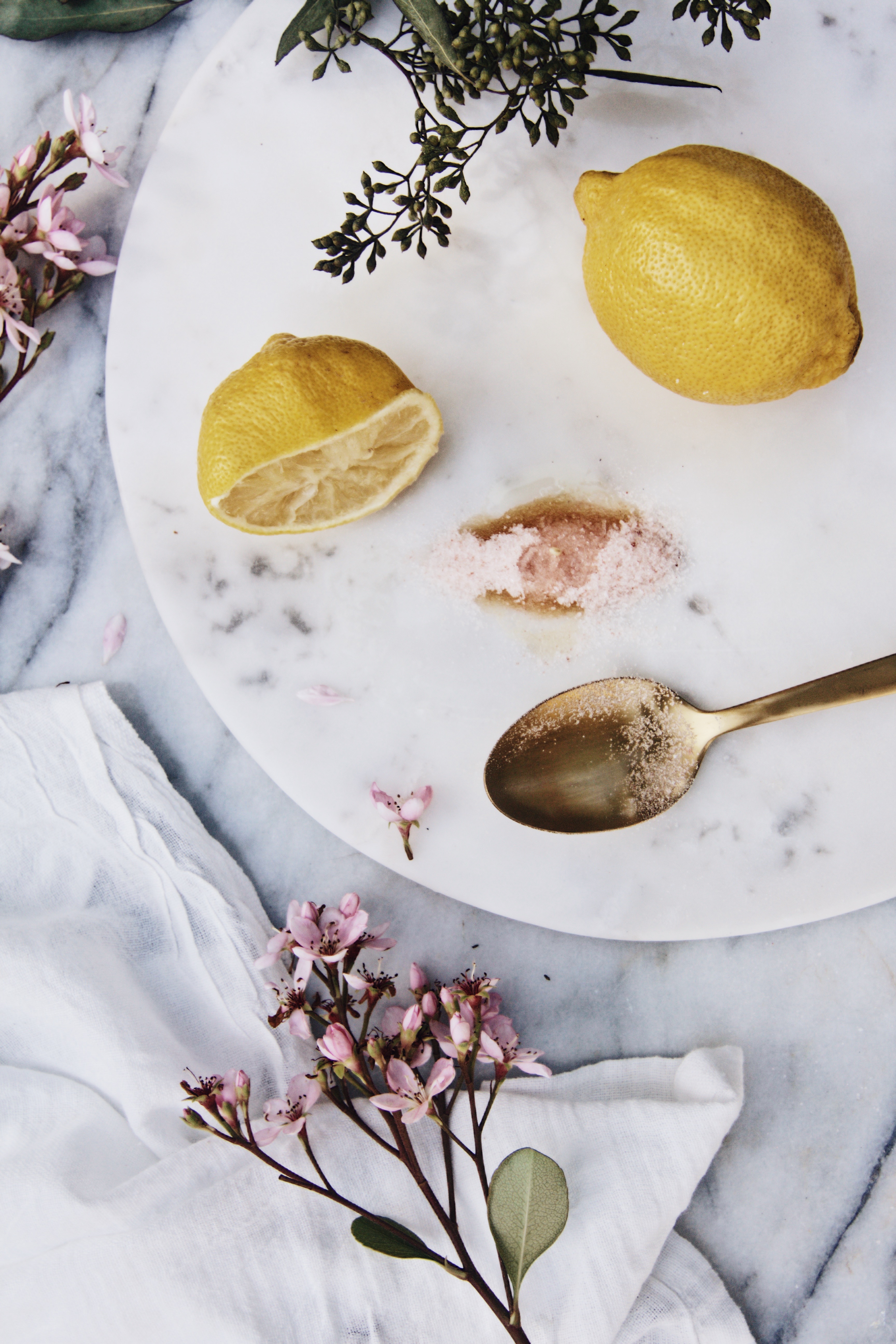 lemon Himalayan sea salt and honey face mask