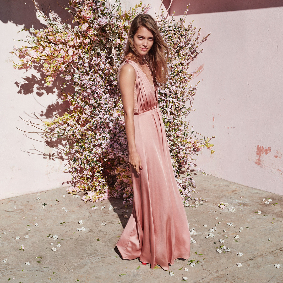 hm bridesmaid dresses H&M's Gorgeous & Affordable Bridesmaids SHEIN Privé Ruffle Hem couleur Color:Sweet Sakura Midnight Blue