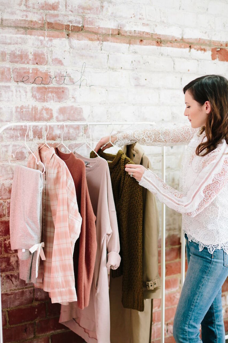 Dreaming of an intimate personal styling session? Catherine of The Life Styled is making your dream comes true!