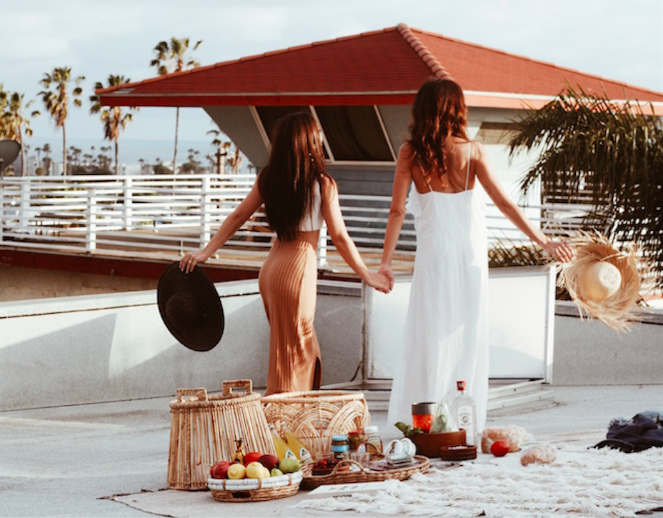 The Picnic Project: This Bruschetta and Cocktail Recipe Is Our Summer Go To