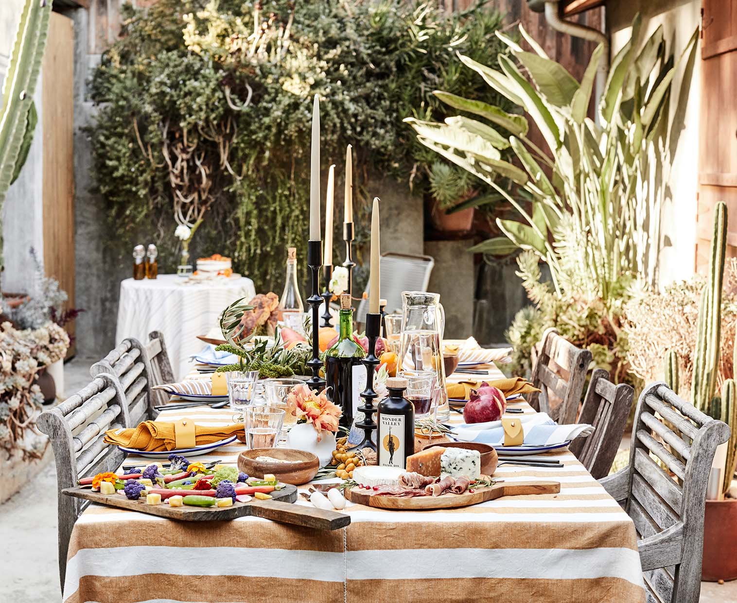 How to Plan an Al Fresco Backyard Bridal Shower