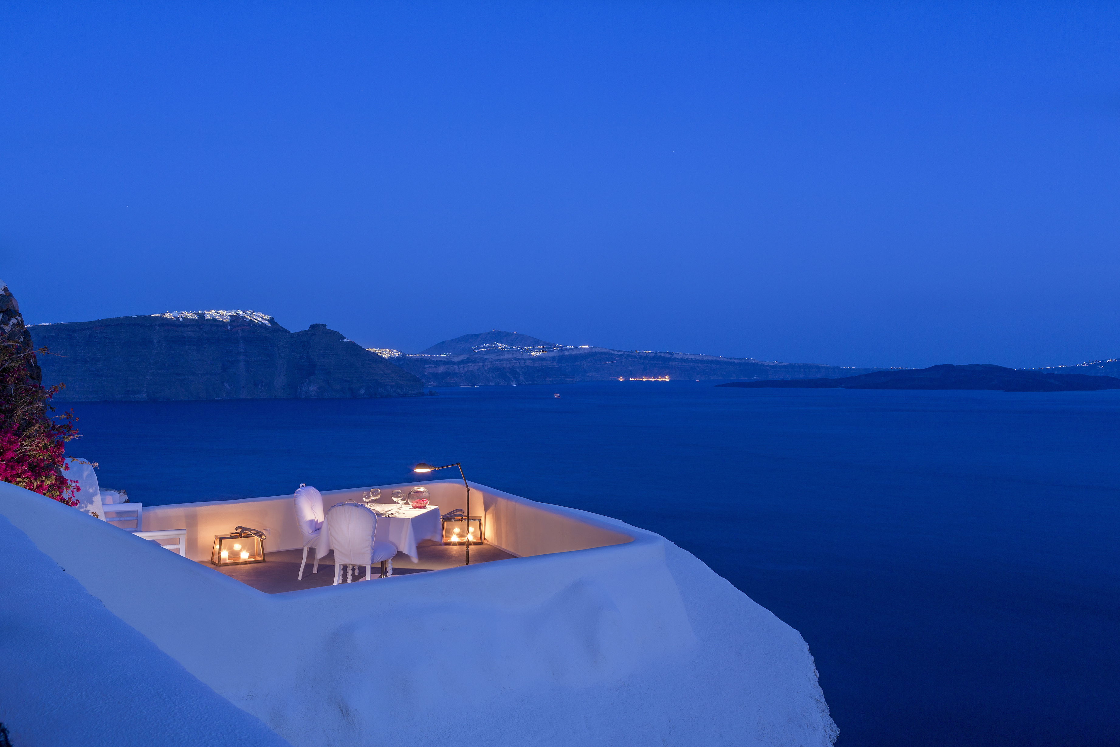 Private dining at the Panorama Balcony.