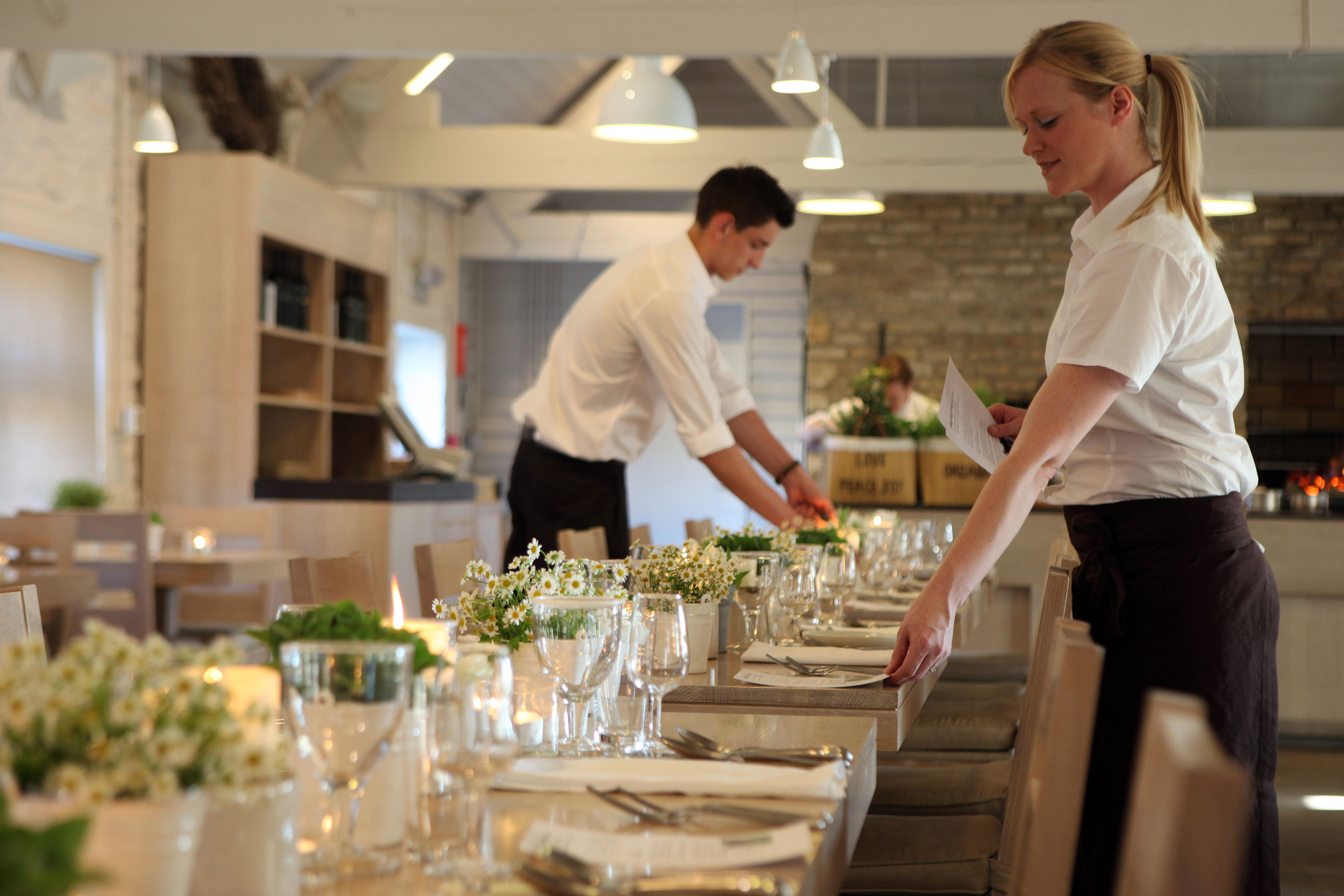 From the breathtaking Glass House to the award-winning Cookery School, Daylesford has everything you need to create the event of your dreams. Styling in the Glass House by Stephen Woodhams Design.