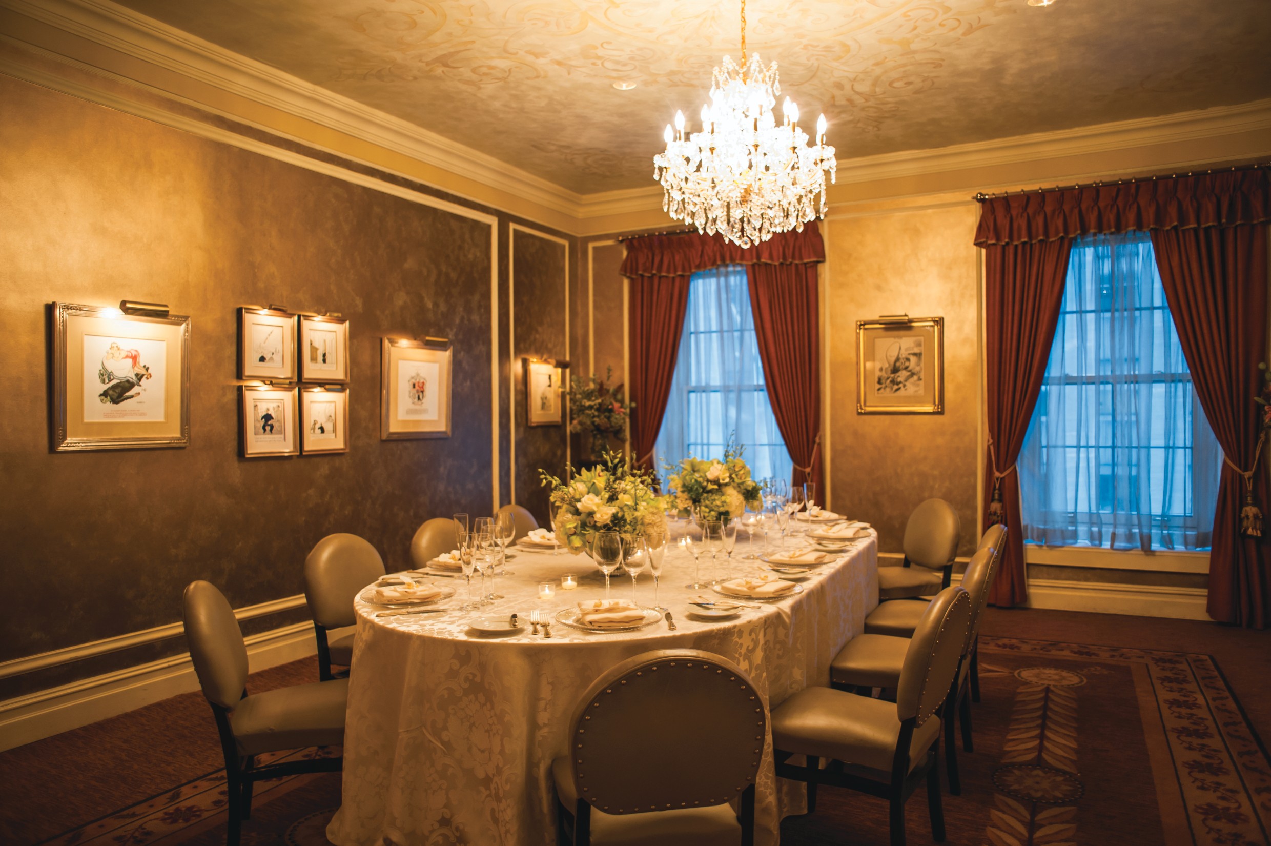 Pete’s Room is a favorite for those catering to small groups of up to 30 guests.