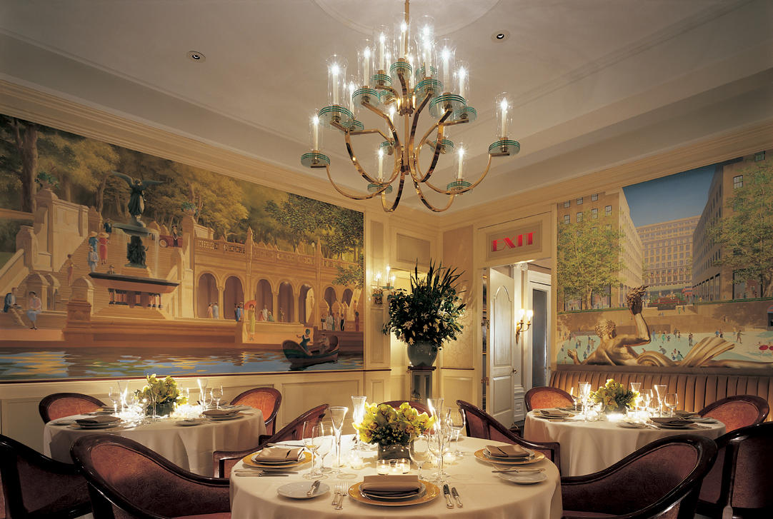 Located one flight up from the world-famous Bar Room, Upstairs at ‘21’ is a sophisticated 32-seat restaurant famed for its intimacy and elegance.