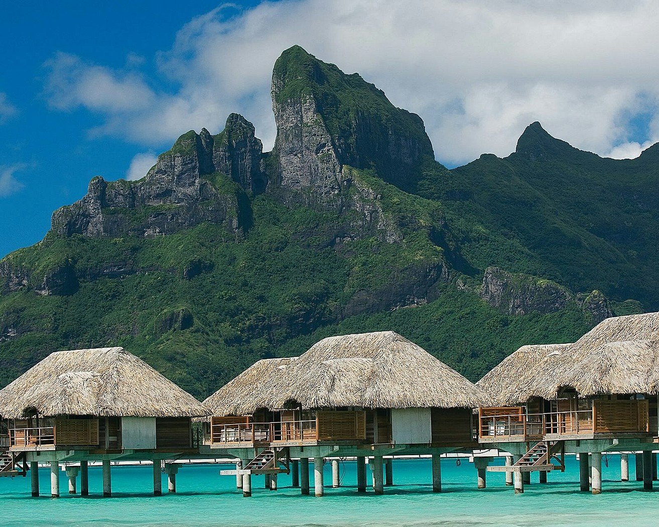 Overwater bungalows Exterior