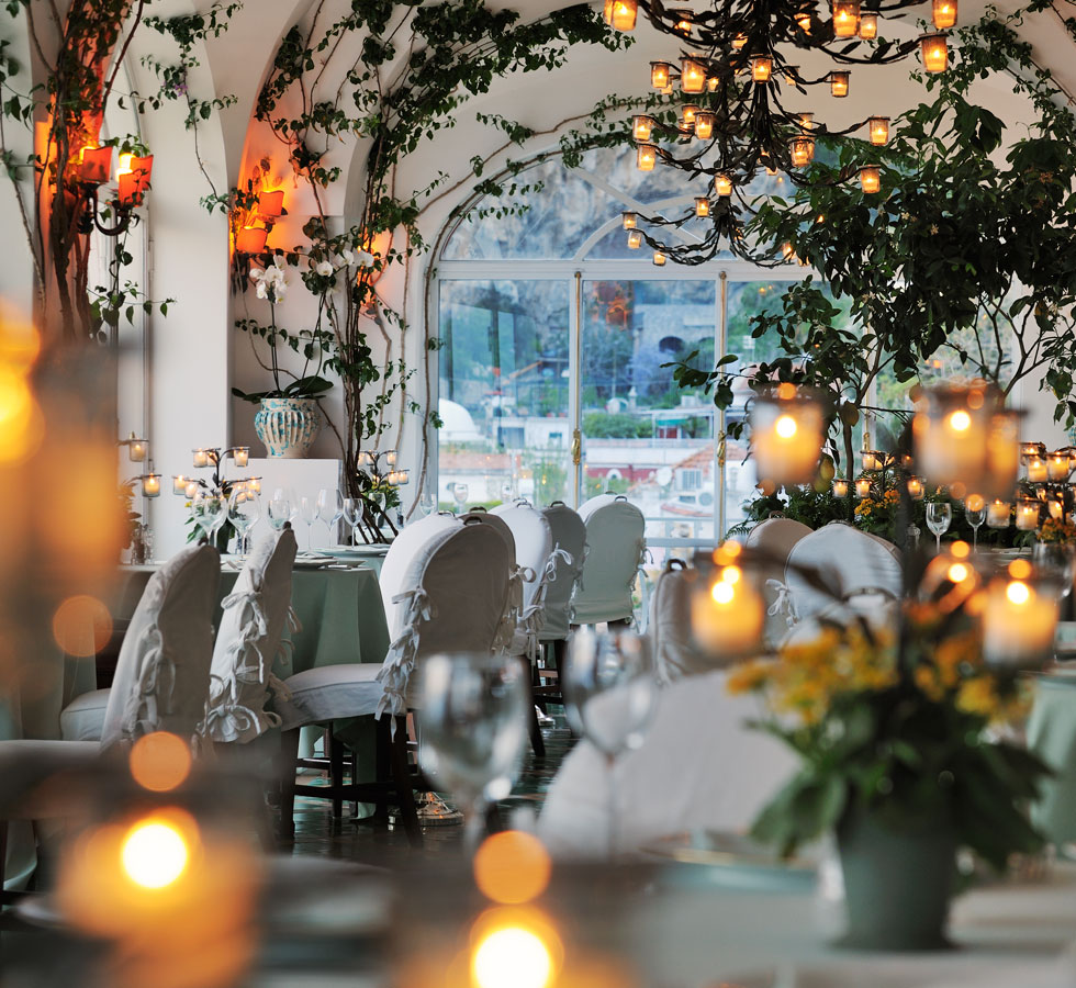 The cuisine at La Sponda restaurant is based on local, fresh ingredients and is inspired by the Mediterranean tradition.