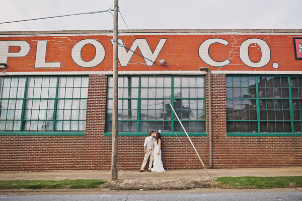 This Atlanta warehouse venue is ideal for weddings, Bar Mitzvahs, birthdays, anniversaries, and corporate meetings.