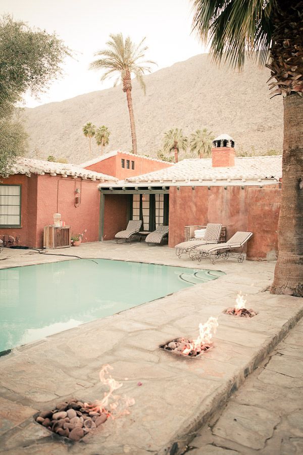 Mingle poolside in our Moroccan Villa for cocktail hour and then treat to guest to a candle lit soirée on the Mediterranean Villa.