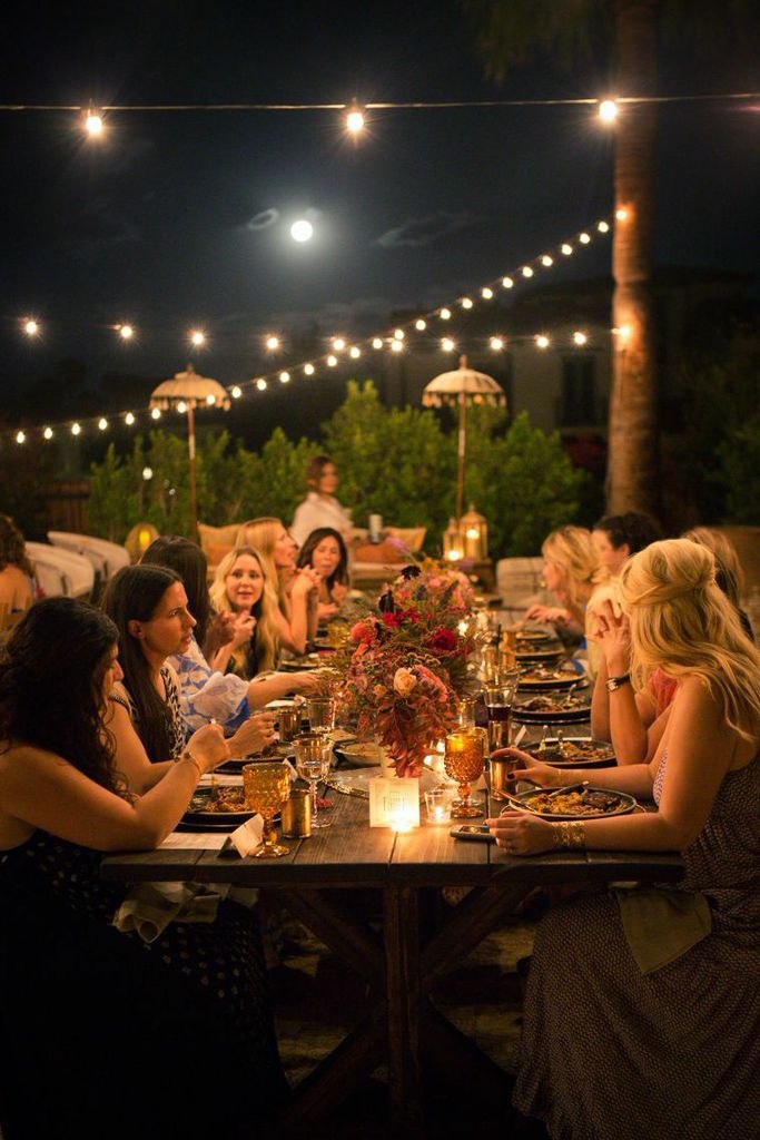This bohemian Palm Springs venue is ideal for dinner parties, group gatherings and events.