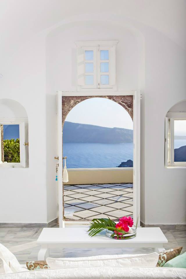 River Pool Suite - The Canaves Oia Hotel’s unique architecture combines both the traditional and the contemporary Cycladic style